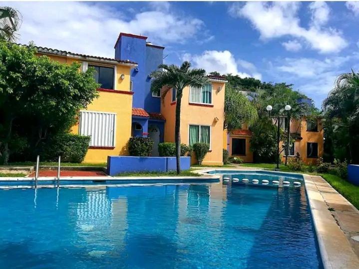 Cozy Townhouse In Great Location Apartment Cancun Exterior photo